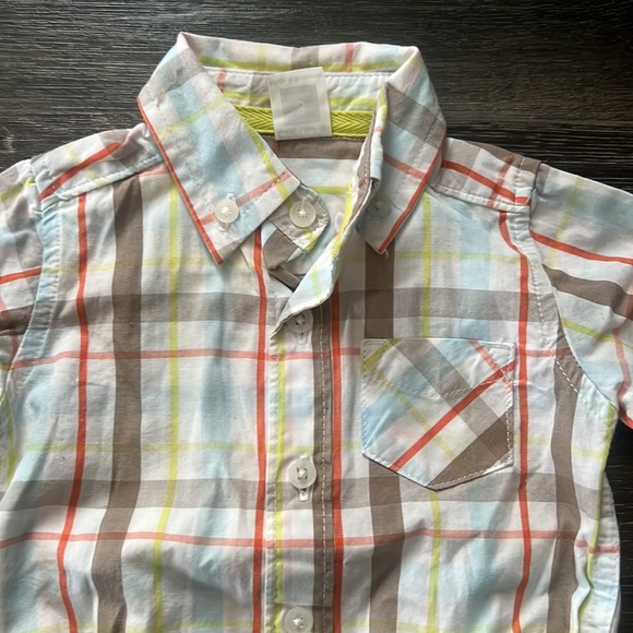 🚥3/$12🚥 Carter’s button down onesie. - Picture 2 of 6